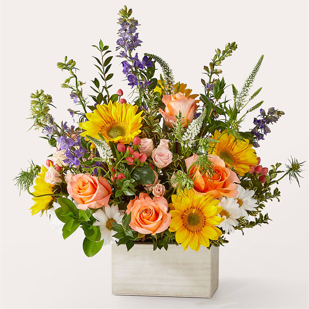 The Good Life Bouquet – The Arrangement Smiles Unlimited Llc, Anderson IN