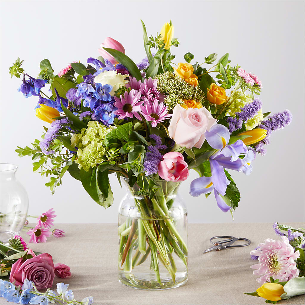 Pastel Tradition - A Florist Original – The Arrangement Smiles Unlimited Llc, Anderson IN