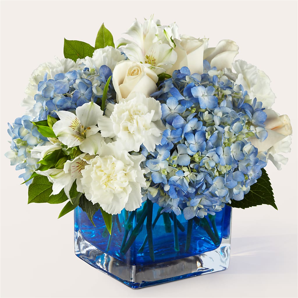 Soothing Waters Bouquet – The Arrangement Smiles Unlimited Llc, Anderson IN