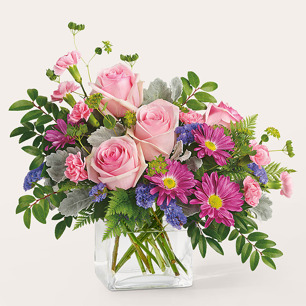 Starlet Bouquet – The Arrangement Smiles Unlimited Llc, Anderson IN
