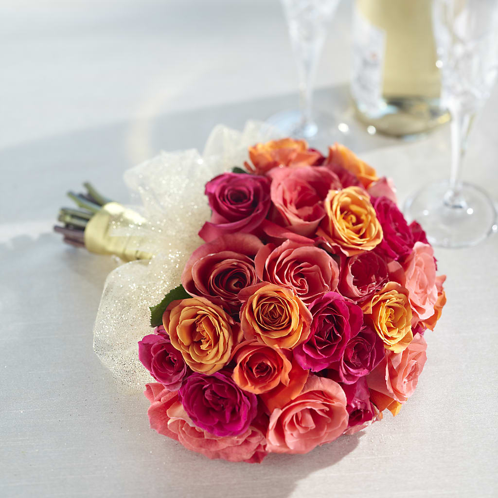 Sweet Roses Bouquet – The Arrangement Smiles Unlimited Llc, Anderson IN