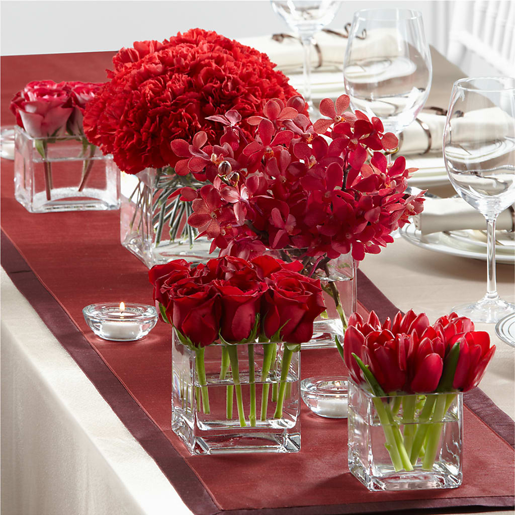 Modern Grace Centerpiece – The Arrangement Smiles Unlimited Llc, Anderson IN