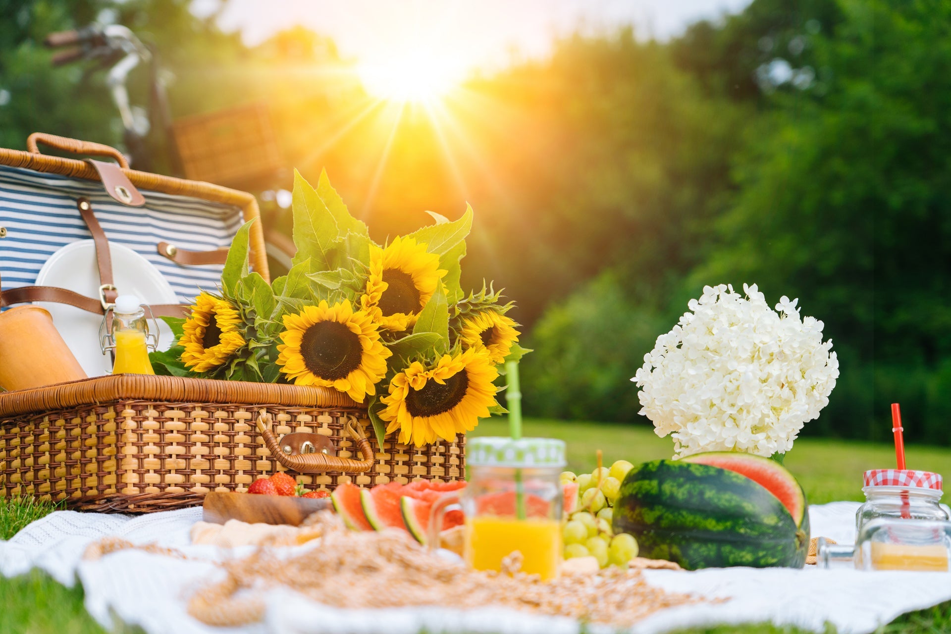 Summer flowers in Anderson, IN | The Arrangement Smiles Unlimited Llc ...