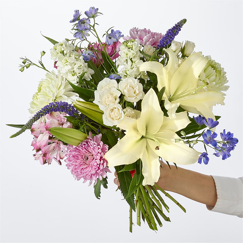Winter Celebration Bouquet –  The Arrangement Smiles Unlimited Llc, Anderson IN