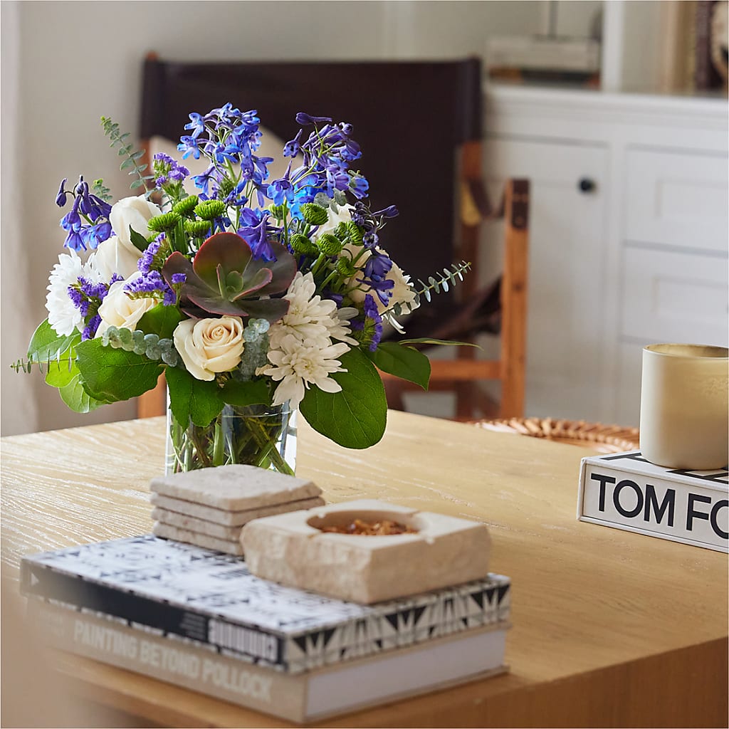 Cerulean Waves Bouquet –  The Arrangement Smiles Unlimited Llc, Anderson IN