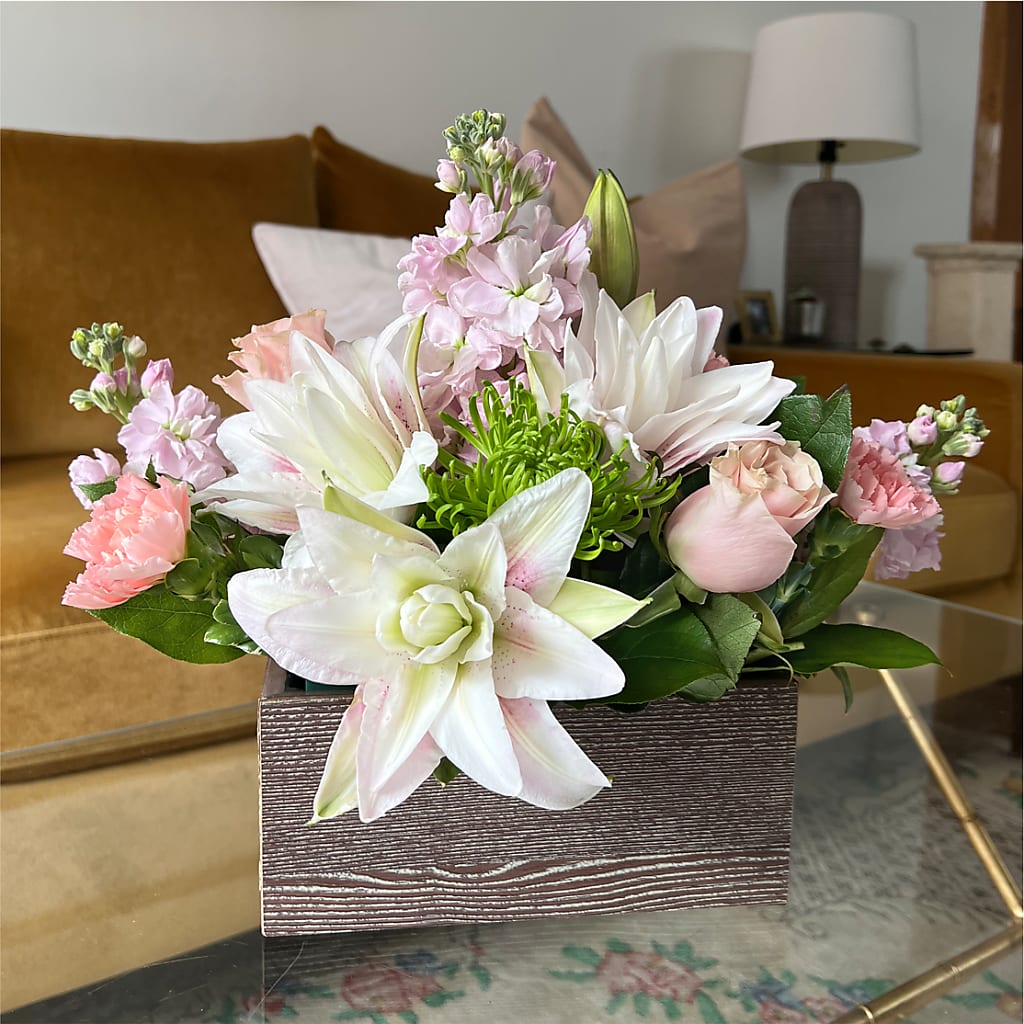 Beautiful Spirit Basket –  The Arrangement Smiles Unlimited Llc, Anderson IN
