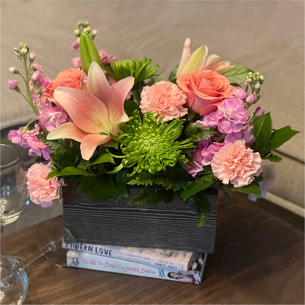 Beautiful Spirit Basket –  The Arrangement Smiles Unlimited Llc, Anderson IN
