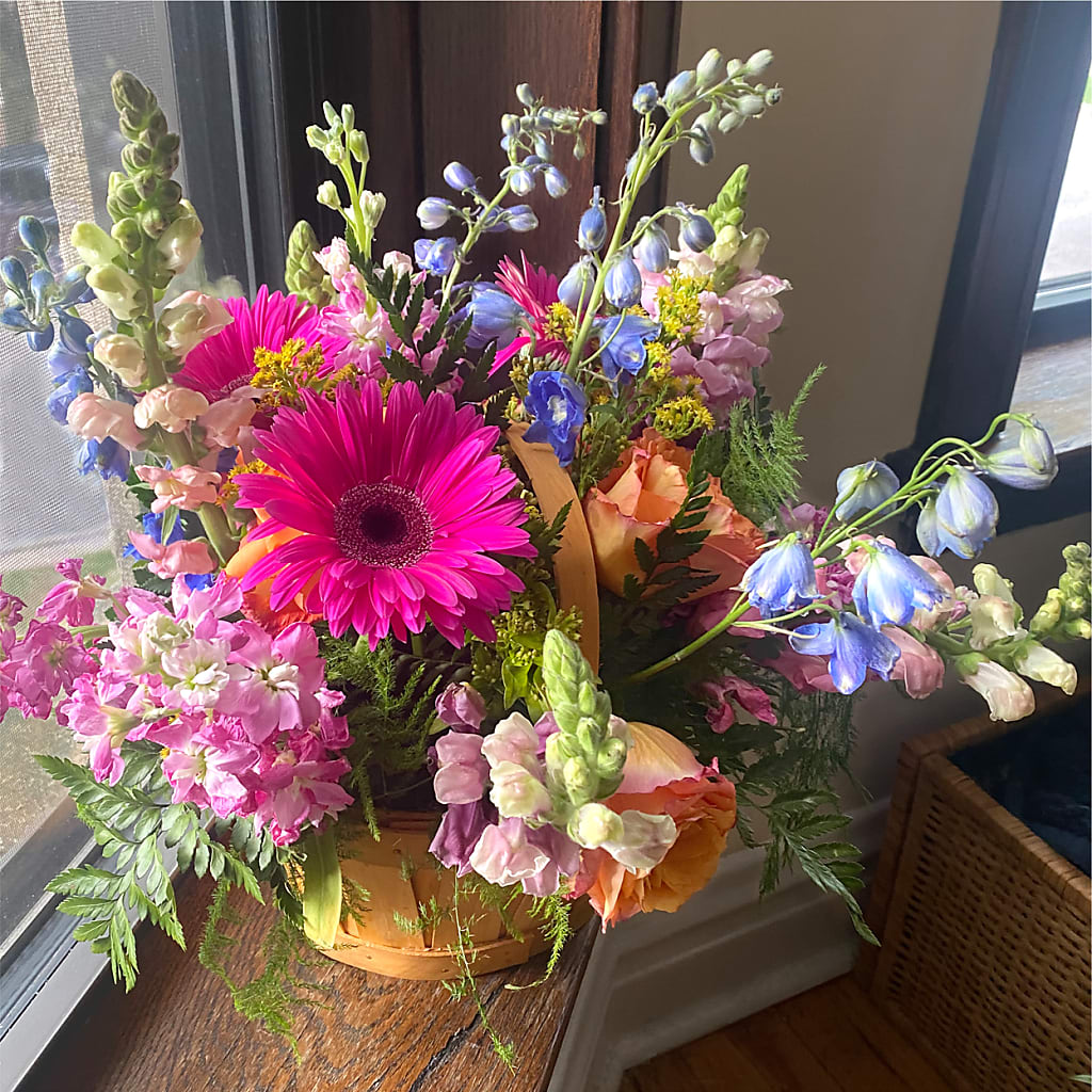 Garden of Life Basket –  The Arrangement Smiles Unlimited Llc, Anderson IN
