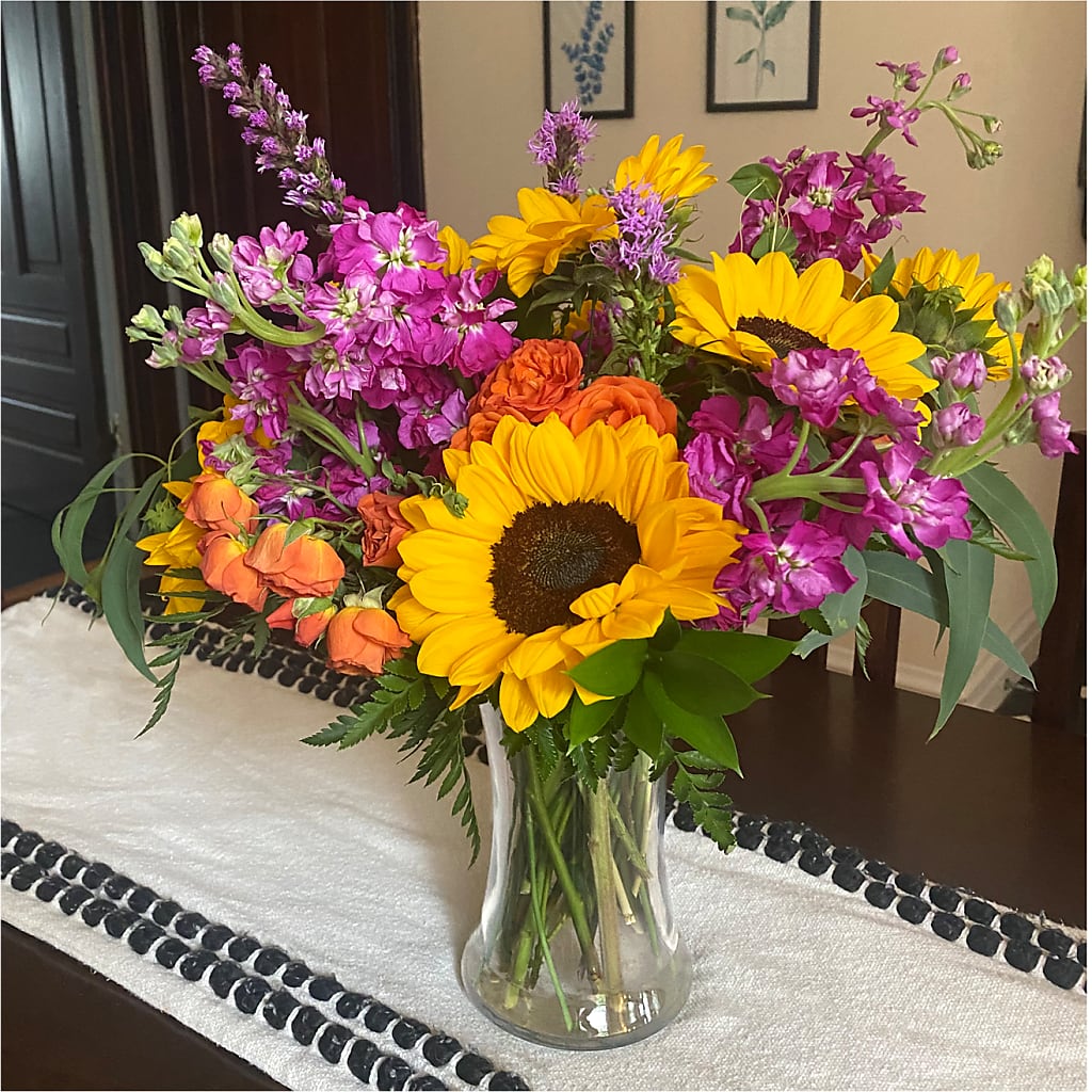 Rays of Life Bouquet –  The Arrangement Smiles Unlimited Llc, Anderson IN