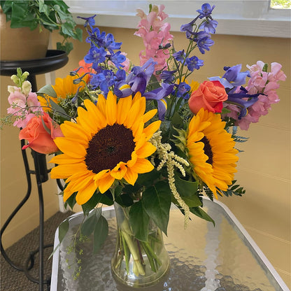 Rays of Life Bouquet –  The Arrangement Smiles Unlimited Llc, Anderson IN