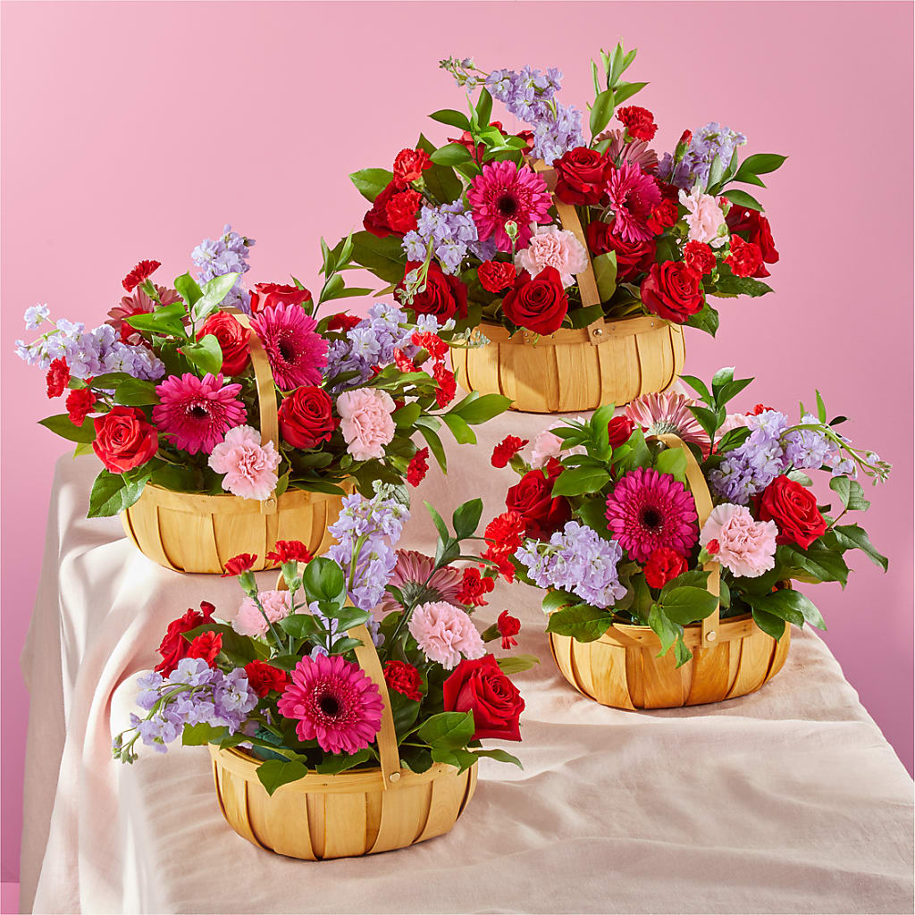 Pink Picnic Basket –  The Arrangement Smiles Unlimited Llc, Anderson IN