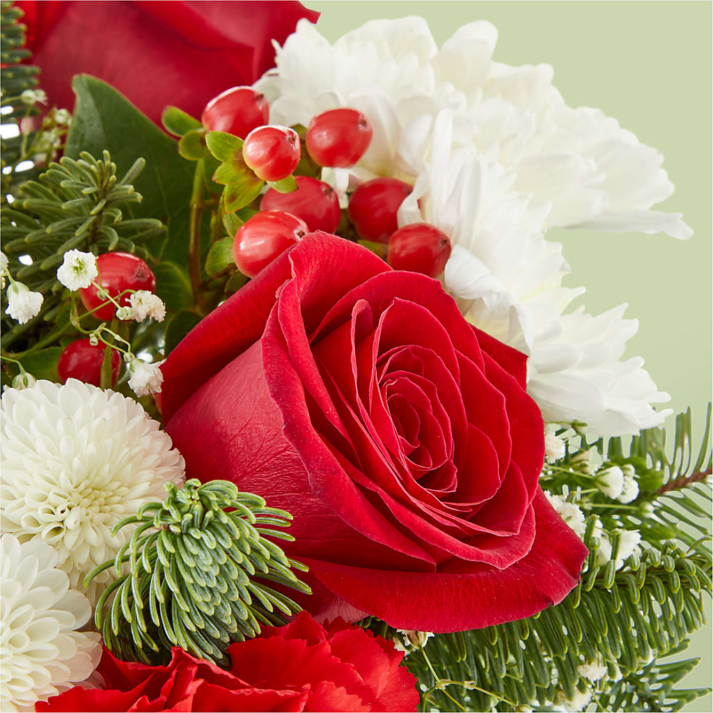 Chance of Flurries Bouquet –  The Arrangement Smiles Unlimited Llc, Anderson IN