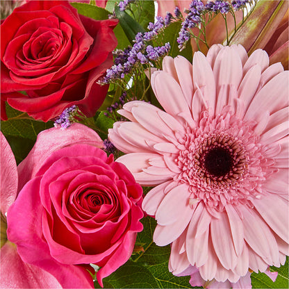Lots of Love Bouquet –  The Arrangement Smiles Unlimited Llc, Anderson IN