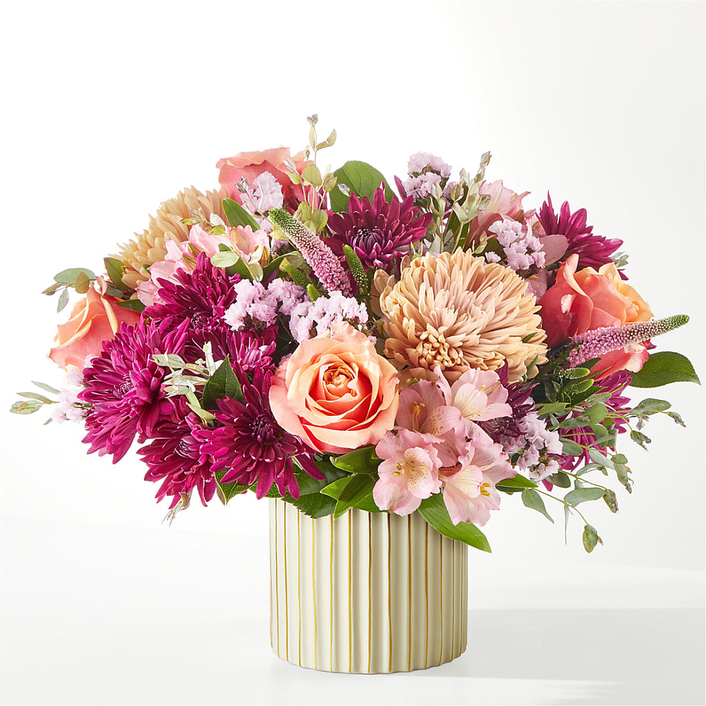 Berry Cobbler Bouquet with Ivory Vase –  The Arrangement Smiles Unlimited Llc, Anderson IN