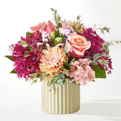 Berry Cobbler Bouquet with Ivory Vase –  The Arrangement Smiles Unlimited Llc, Anderson IN