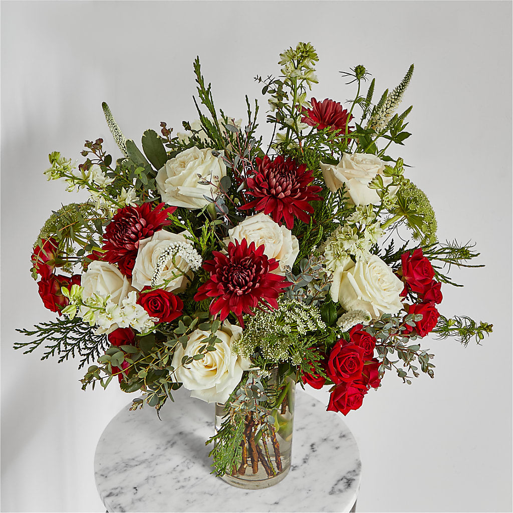 Favorite Traditions Bouquet –  The Arrangement Smiles Unlimited Llc, Anderson IN
